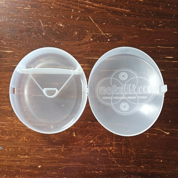 Milkies Milk-Saver Breast Milk Collector Storage - Picture 11 of 15